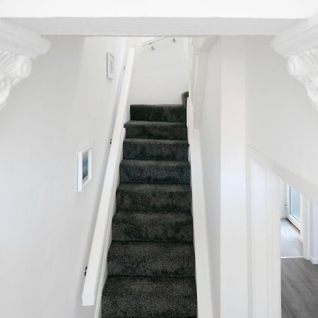 Pass The Keys Mccracken'S Townhouse - 10 Min Walk To City Centre Belfast Exterior foto